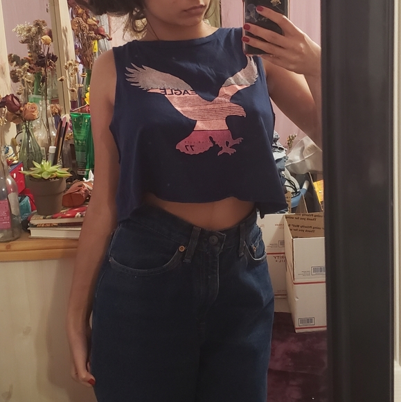 🔴 🆓️ FREE* American Eagle Raw Hem Crop Cut-Off Athleisure Muscle Tank Top 🔴 - Picture 2 of 7